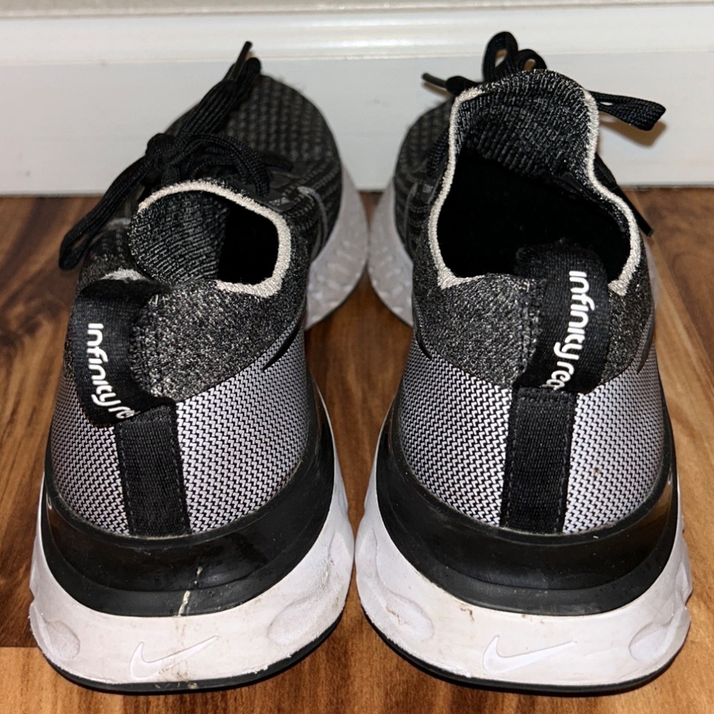 Nike Infinity React - image 3